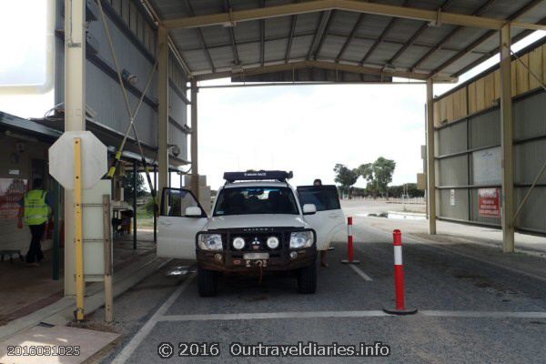Nothing to Declare at the Quarantine Check Point at the WA/SA Border