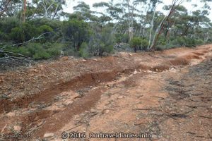 Just shows what water erosion can do - Old Hyden Norseman Road