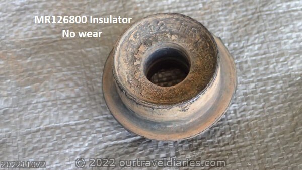 Bottom view of the MR126800 lower insulator show minimal wear